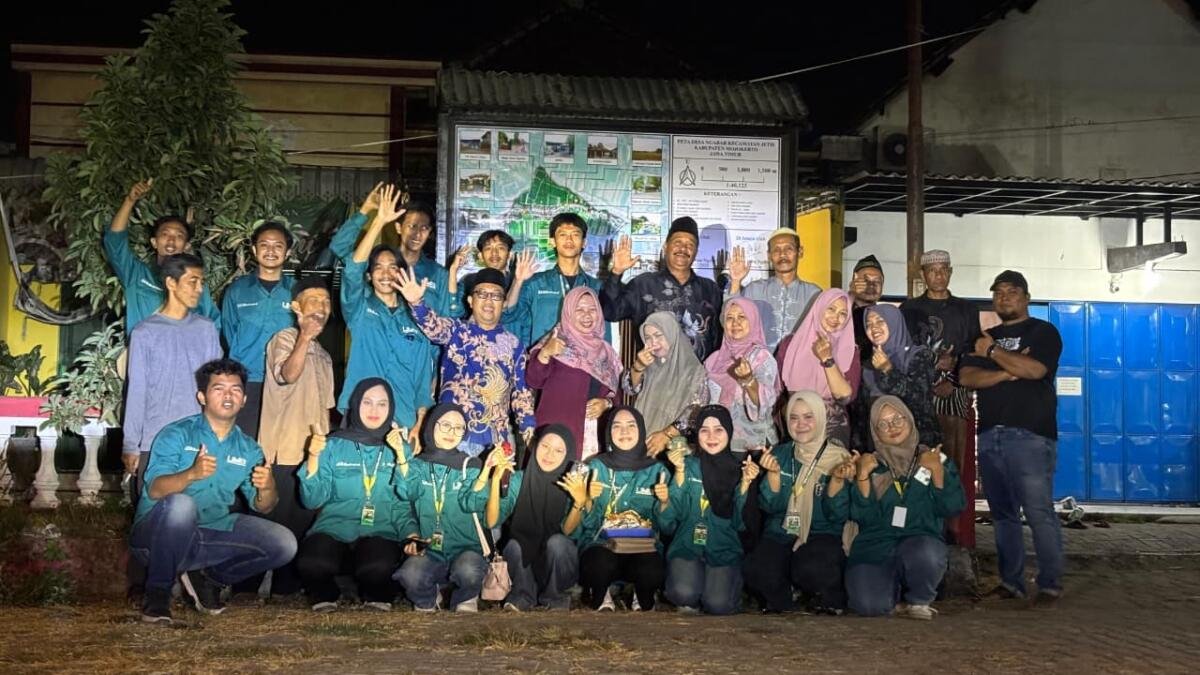 Mahasiswa KKN Universitas Muhammadiyah Gresik Sosialisasikan Peta Desa Ngabar untuk Permudah Akses Informasi Wilayah