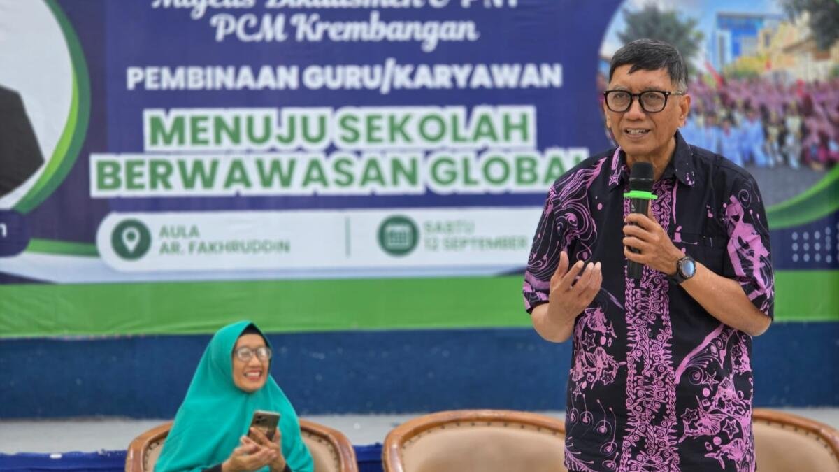 Mengembangkan Sekolah Unggul Bersama, SD Muhammadiyah 11 Perkuat Sinergi Guru dan Karyawan