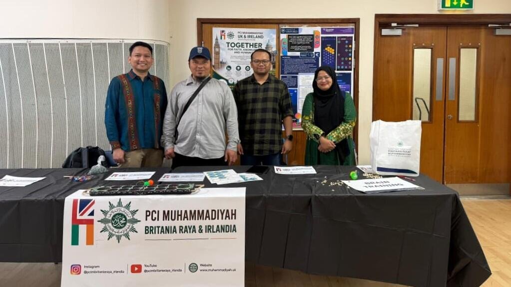 Muhammadiyah Kenalkan Permainan Tradisional dan Inovasi Digital di East London Mosque Science Fair 2026