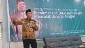 PCM Wonokromo Bekali Guru dan Karyawan Hadapi Tantangan Pendidikan di Era Digital