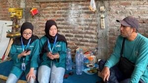Pendampingan Pembuatan NIB dan Sertifikat Halal UMKM Desa Lengkong Dilakukan dari Pintu ke Pintu