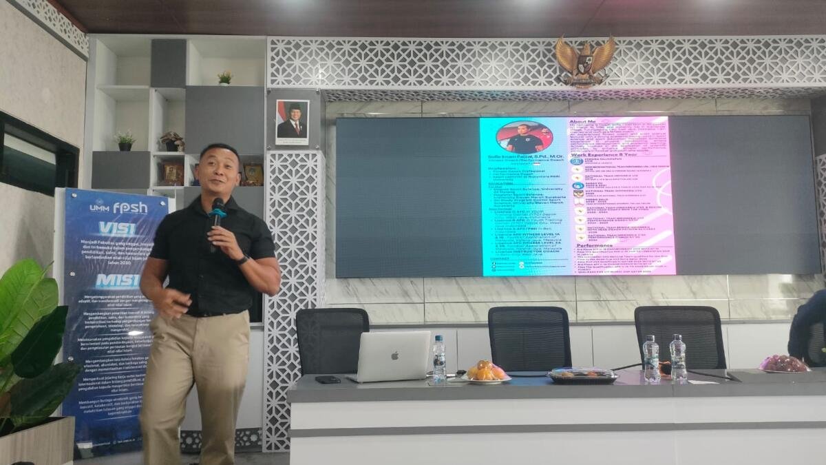 Performance Coach Timnas Indonesia Bagikan Wawasan Kepelatihan kepada Mahasiswa PKO UMM