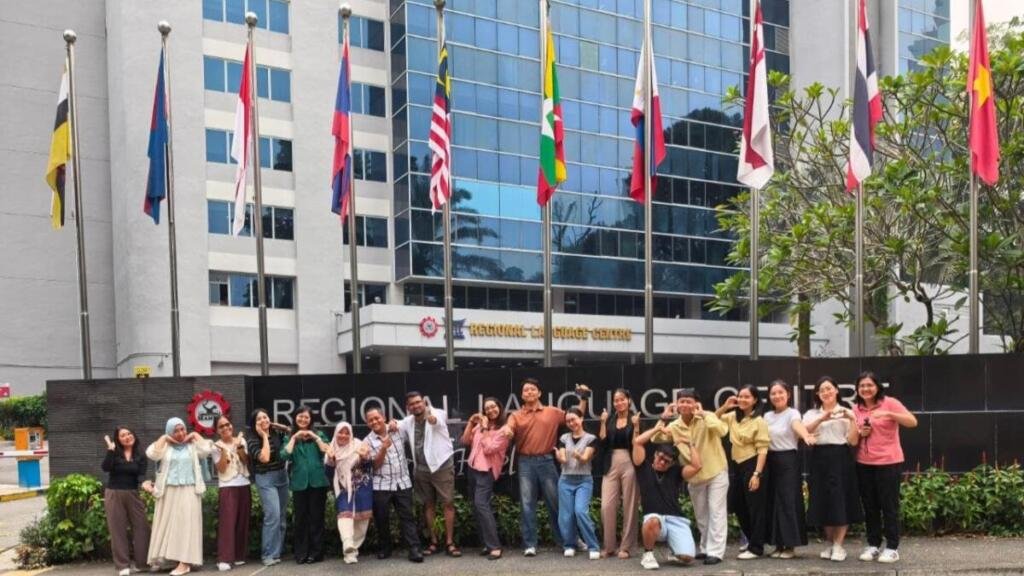 Perjalanan Guru SDMM Raih Kesempatan Pengembangan Profesional Internasional di Singapura