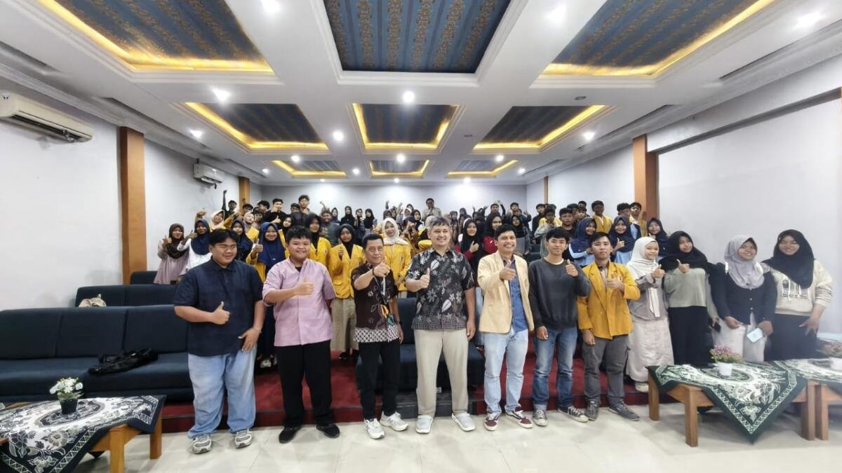 Puluhan Peserta Ikuti Kelas “Menjadi Bintang dengan Berita dan Pena” di SMK Mutu Purwokerto