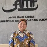 Saya Suka Memukul Orang…