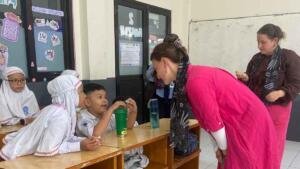 SD Muhida Kenalkan Bahasa dan Budaya Asing Lewat “Cross Cultural Program Czeh- Indonesia”