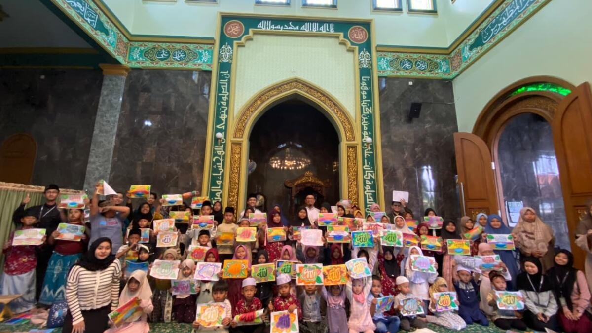 Semarak Maulid Nabi, Mahasiswa KKN Tematik 26 Dadapkuning UMG Gelar Lomba Kaligrafi