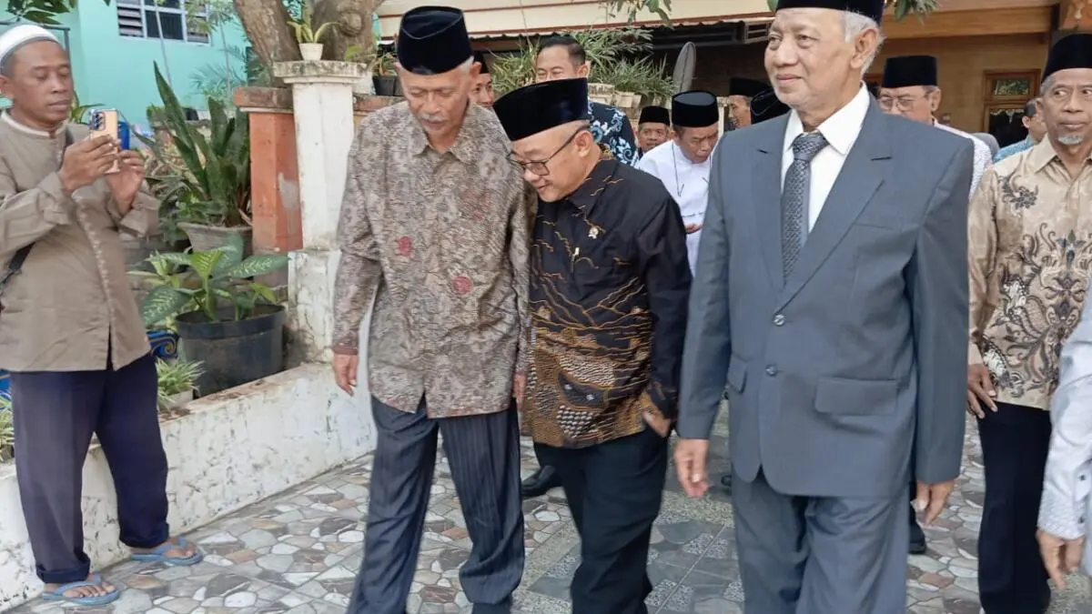 Sukses Bidik Tokoh Nasional, Ustadz Dawam Sambut Mendikdasmen Penuh Ceria