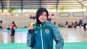 Tampil Tenang di Laga Sengit, Fathimatuz Zahra Rebut Juara 1 Surabaya Championship