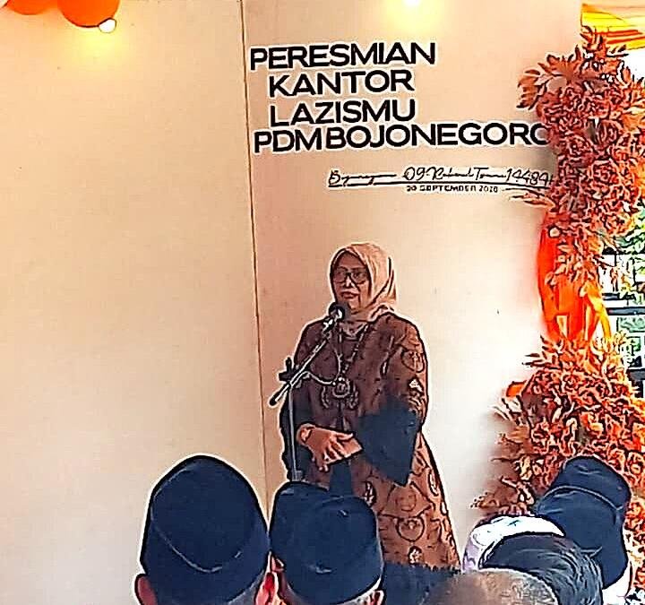 Terima Wakaf Bangunan Strategis, Lazismu Bojonegoro Optimistis Lampaui Target Penghimpunan Rp12 Miliar