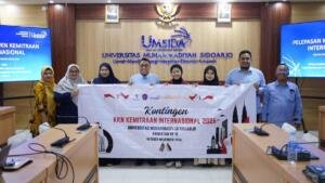 Umsida Berangkatkan 2 Mahasiswi KKN Internasional ke Selangor