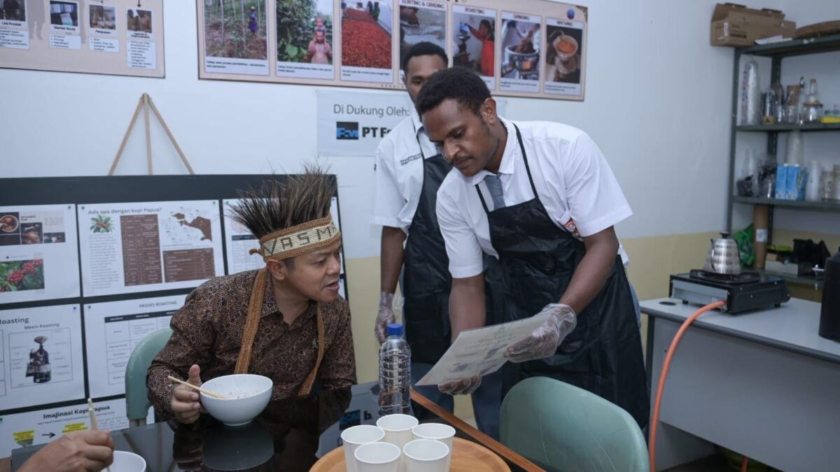 Wamendikdasmen Fajar Apresiasi Pembelajaran Kontekstual bagi Anak Papua di Sekolah Anak Indonesia
