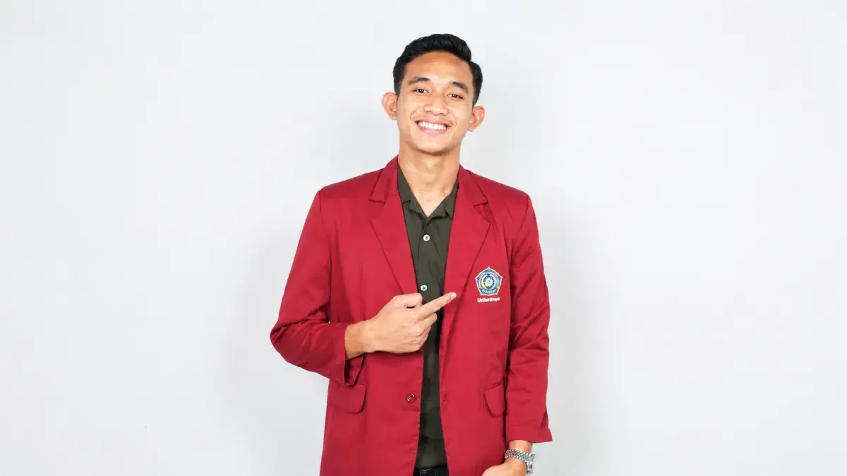 Antarkan Timnas Indonesia Juara, Rizky Ridho Ternyata Tengah Sibuk Kerjakan Skripsi di Umsura