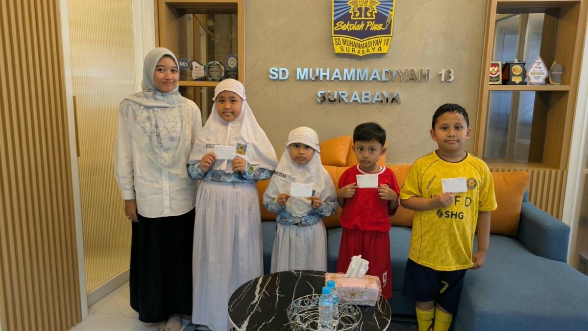 Beasiswa An-Nur Lazismu SD Muhammadiyah 18 Surabaya Bantu 21 Siswa