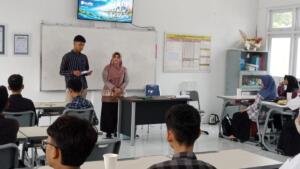 Belajar dari Manager PLN, Siswa Spemdalas Kenali Proses Produksi Listrik