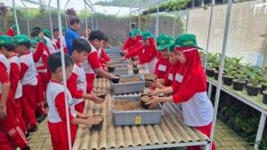 Belajar Sambil Berwisata, Murid SD Mugres Antusias Ikuti Kids Adventure di Batu