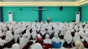 Berani Bicara, Berani Berdakwah: CerMe SD Mumtaz Dimulai dari Kelas 6A