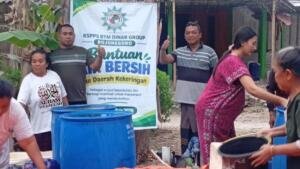 BTM Dinar Group dan BPBD Bojonegoro Salurkan Air Bersih ke Desa Terdampak Kekeringan