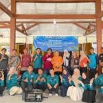 Dari Limbah Pertanian Jadi Energi: Mahasiswa UMG Hadirkan Mesin Pencetak Briket untuk Petani Sukoanyar