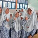 Empat Siswi Kelas 8F Berprestasi, Ini Daftar 10 Besar Nilai Bahasa Arab SMPM 12 Paciran