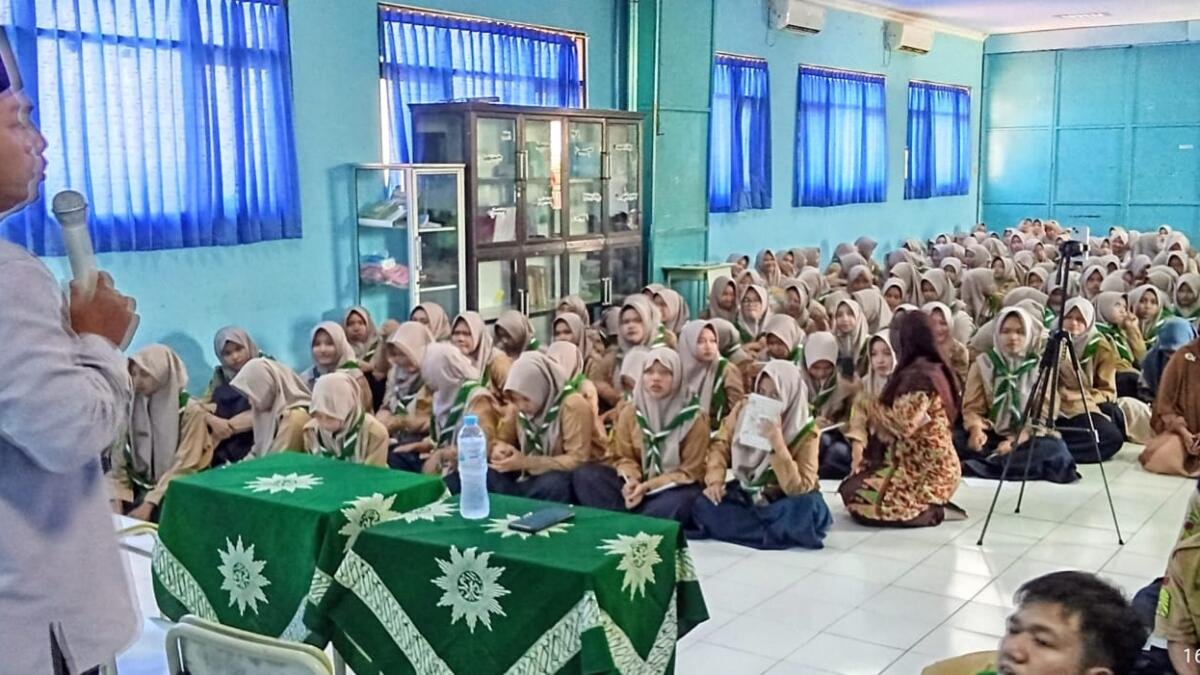Jejak Digital Tak Mudah Hilang, Siswa SMA Muhammadiyah 3 Tulangan Diingatkan Jaga Diri