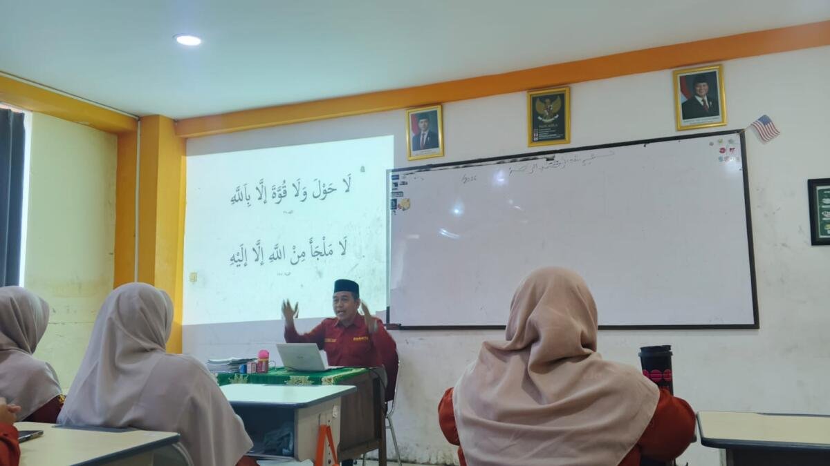 Kajian Pagi Smamita, Ustaz Khoirul Anwar Ungkap Keutamaan Hauqalah ...