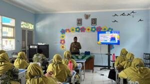 Kajian Rutin SD Muhammadiyah 8 Tulangan Bongkar Esensi Syukur