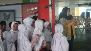 Kelas Kolaborasi di Joyoboyo, Siswa SD Muhammadiyah 7 Belajar Tertib Berlalu Lintas