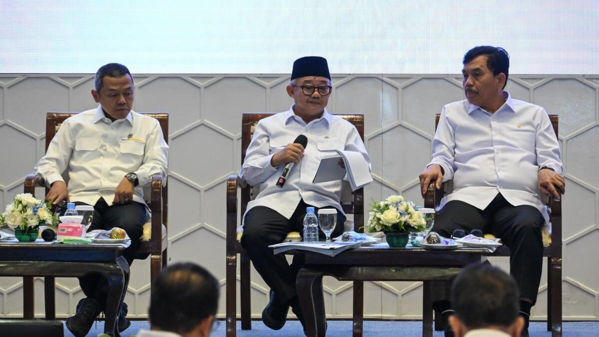 Kemendikdasmen Revitalisasi 3.134 Sekolah Terdampak Bencana di Sumatra