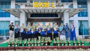 IGABA Sidoarjo Bagikan 1.000 Bibit Nanas, Tanamkan Kepedulian Lingkungan Sejak Dini
