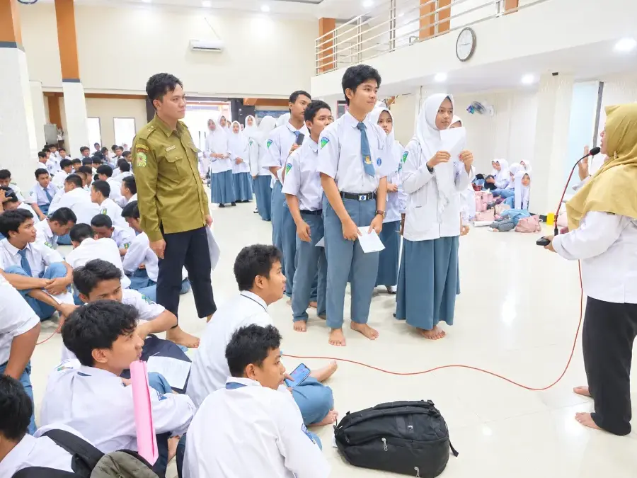 Puskesmas Tambakrejo Gelar Cek Kesehatan Gratis di SMK Muhammadiyah 1 Surabaya