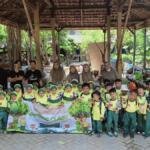 Mengenal Herbal Sejak Dini: Murid TK Aisyiyah 49 Griya Kencana Buat Jamu Tradisional di Sekolah Ndeso