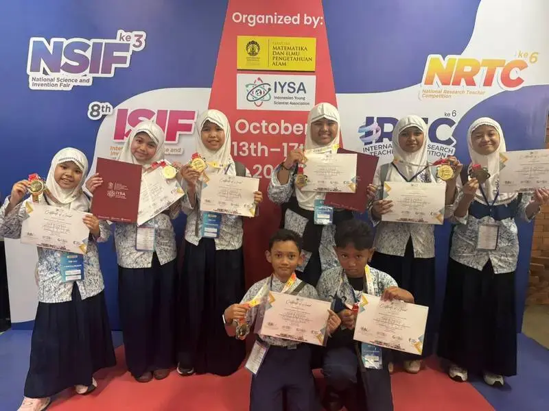 Dua Tim Peneliti Cilik Muhida Sabet Gold Medal dalam ISIF