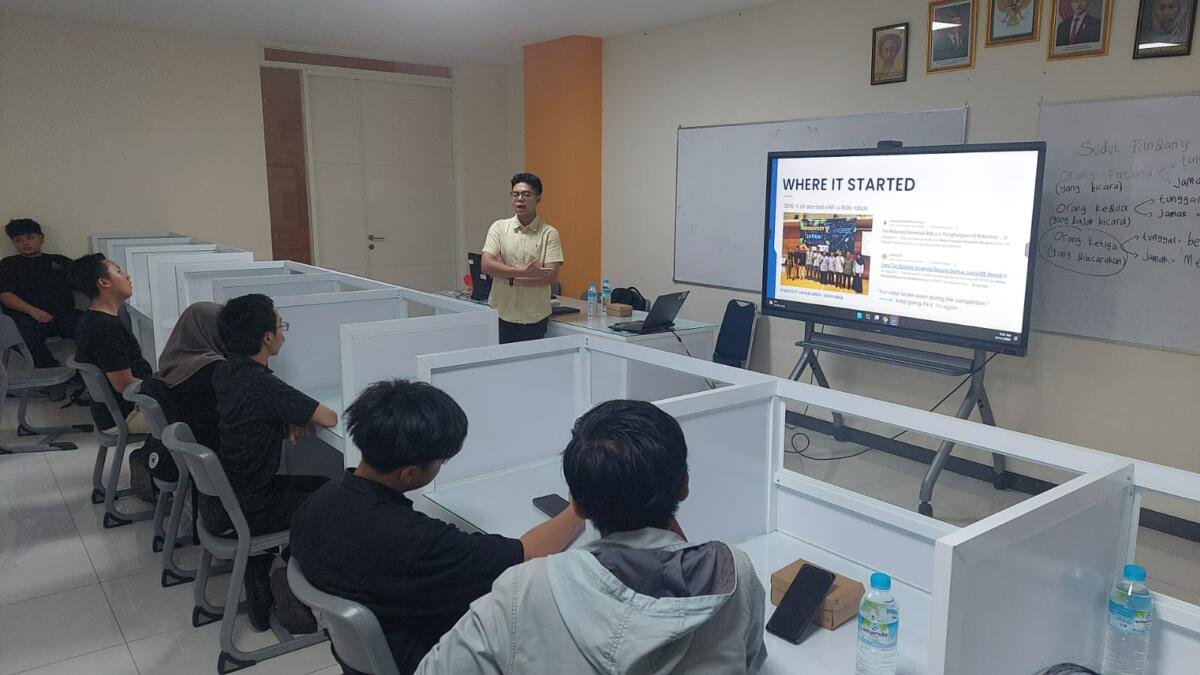 Serunya Dikstra Robotika Smamda Surabaya, Siswa Kelas X Berhasil Rakit Robot Air