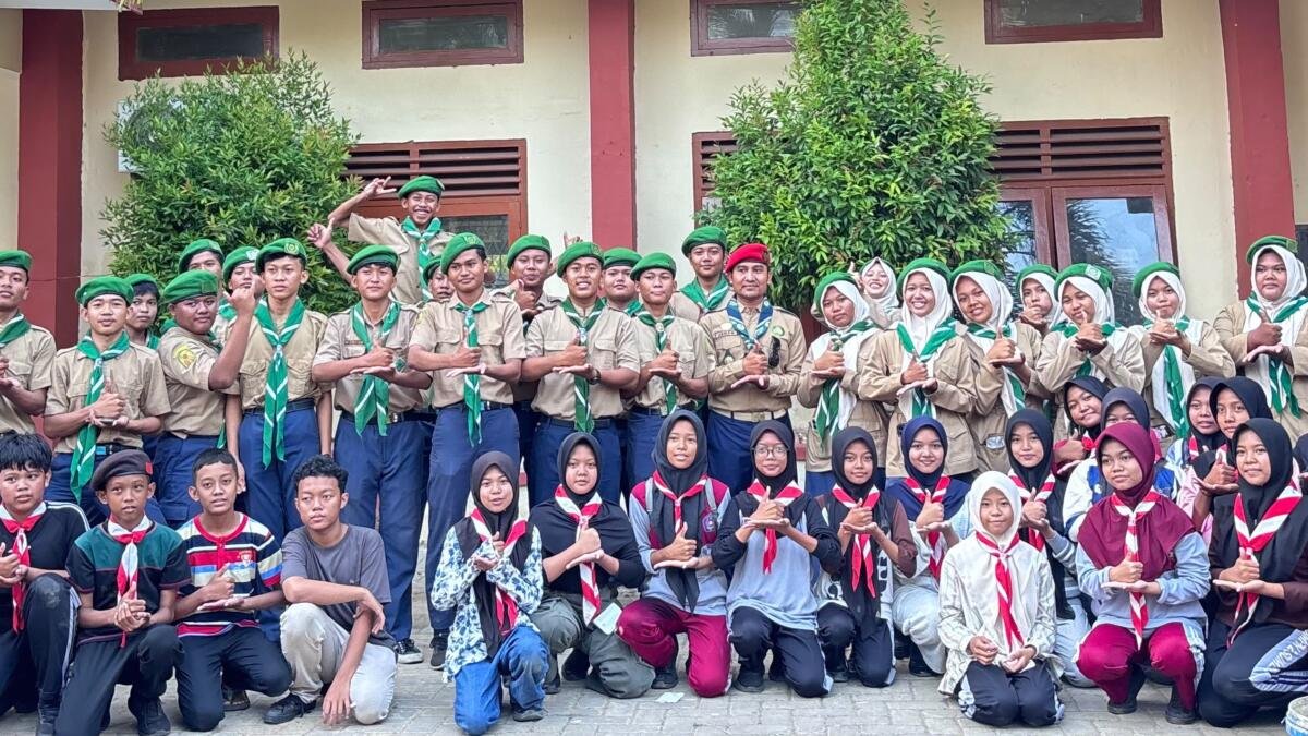 Keren! Pandu Hizbul Wathan SMA Muhammadiyah 1 Sumenep Turun Aksi, Latih Pramuka SMPN 2 Sumenep