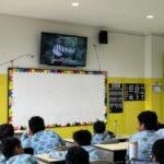 Mengupas Cerita, Menemukan Makna: Keseruan Lomba Bedah Film Potlot dalam Semarak Bulan Bahasa SDM 18 Surabaya