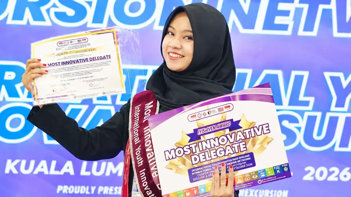 Mahasiswa Farmasi UMS Raih Dua Penghargaan Internasional lewat Inovasi RESQ