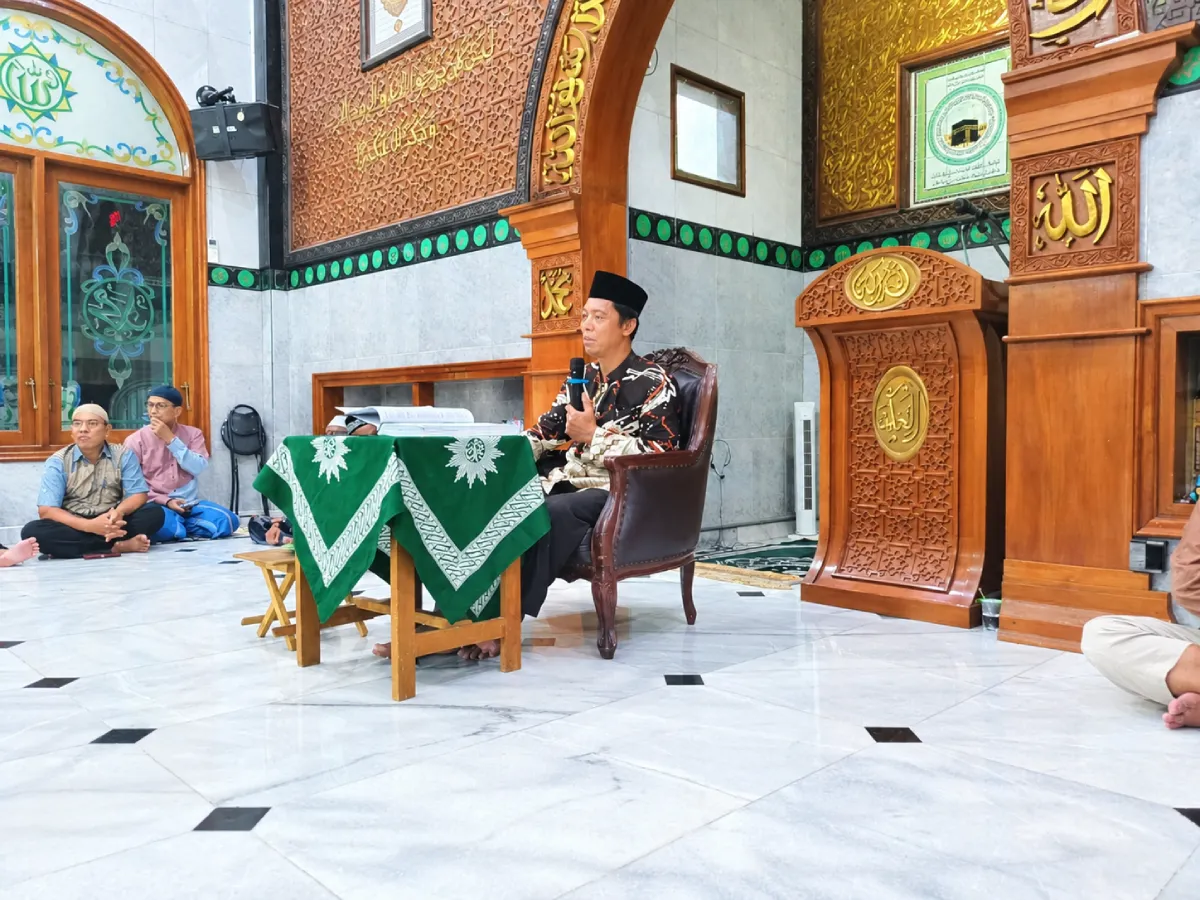 Merawat Salat dan Al-Qur’an, Menyiapkan Keluarga Menuju Surga