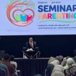 Smamda Surabaya Gelar Seminar Parenting, Ajak Orang Tua Rangkul Anak Sebelum Mengatur