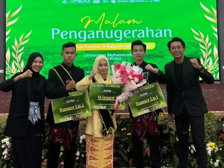 Sapu Bersih Podium, Tiga Mahasiswa Fakultas Hukum Jadi Duta Kampus Umsura