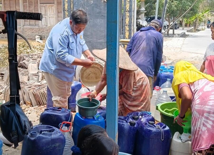 IKKM RS Aisyiyah Bojonegoro Bersama Lazismu Salurkan Bantuan Air Bersih ke Desa Butoh