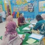Sekolah Kreatif Baratajaya Libatkan Orang Tua Membaca Perkembangan Anak