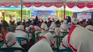 Semarak Festival Bulan Bahasa Mimda, Siswa Asah Kreativitas Lewat Relief Tiga Dimensi