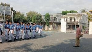 Tertib dan Penuh Semangat, Begini Suasana Pagi Jelang PSTS di SMPM 12 Paciran