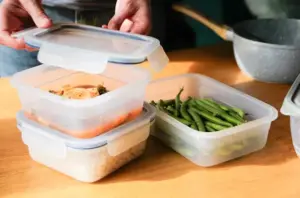 Malu Bungkus Makanan Sisa, Tak Malu Membuangnya?