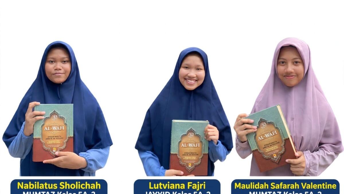 Delapan Santriwati Al Mizan Lamongan Tuntaskan Hafalan Hadits Arbain An-Nawawi