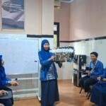 Alphabet Sticks dan Topic Cards, Cara Seru Guru Spemdalas Latih Speaking