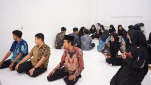 Tak Hanya Akhlak, Umsida Tanamkan Pemahaman Ibadah untuk Membentuk Karakter Mahasiswa