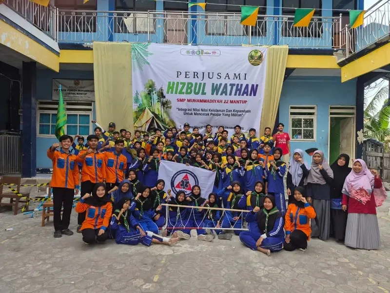 UMDC Umla Ajak Siswa SMP Muhammadiyah 22 Mantup Belajar Tanggap Bencana 