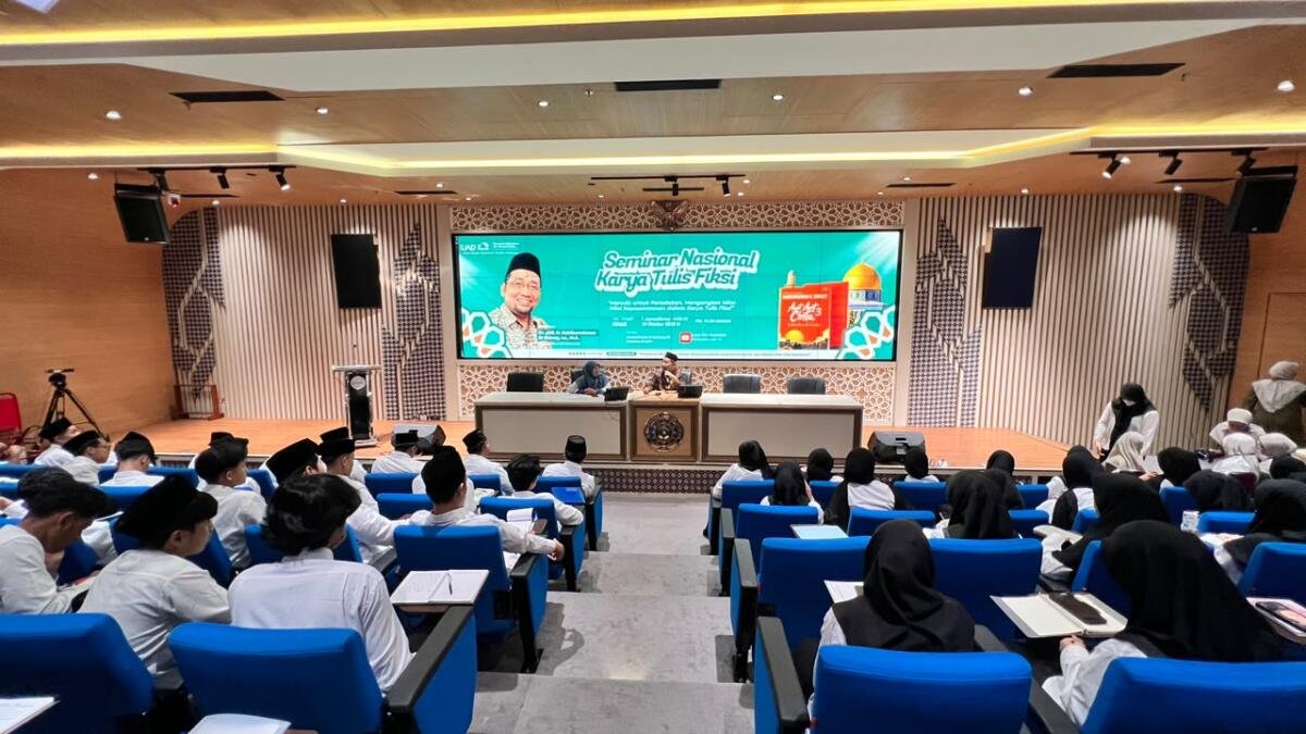 Kang Abik di Persada UAD: Imajinasi Santri Bisa Menjadi Kunci Membangun Peradaban